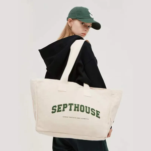 Medium Duffel Bags